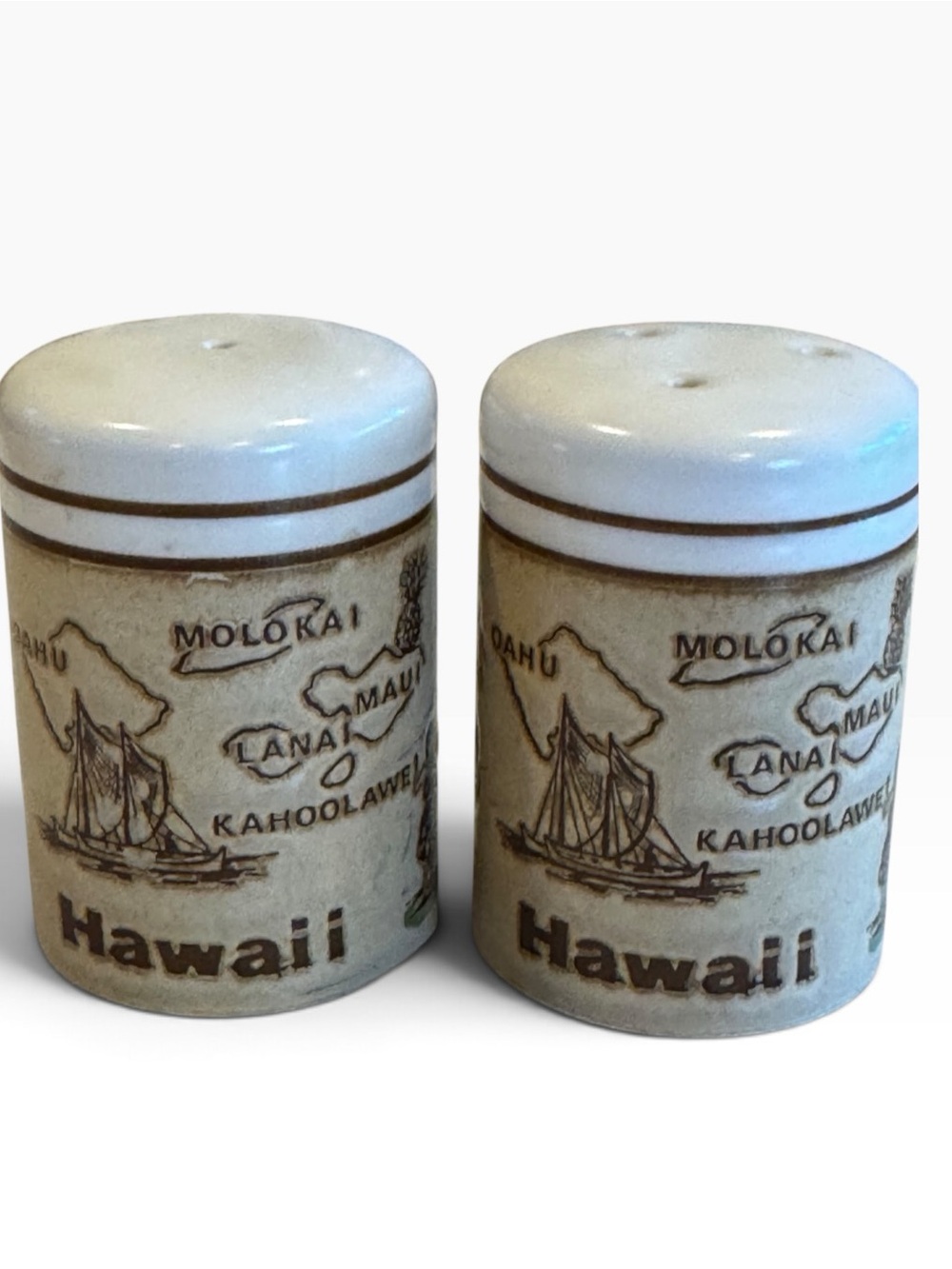 Vintage Hawaii Souvenir Ceramic Salt&Pepper Shakers Island Map Floral Japan Set